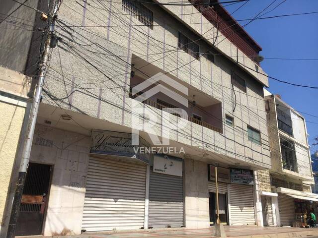 #SGE-019 - Edificio comercial para Venta en Punto Fijo - I