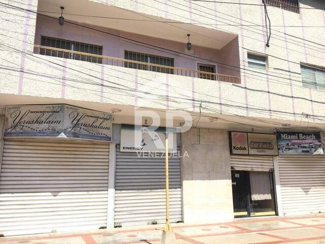 #SGE-019 - Edificio comercial para Venta en Punto Fijo - I