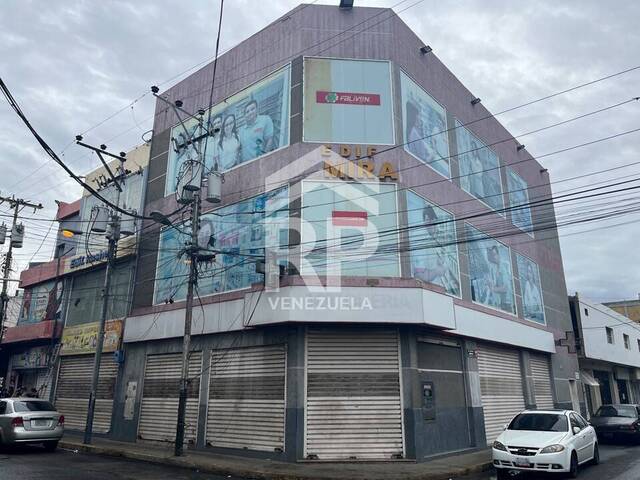 #SGE-013 - Edificio comercial para Venta en Punto Fijo - I