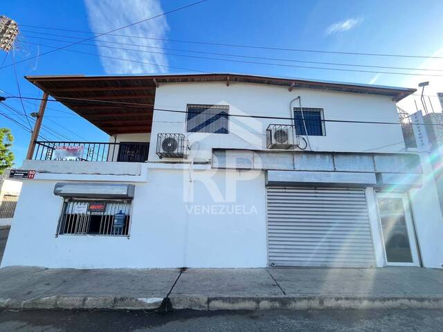 #SGC-341 - Casa para Venta en Punto Fijo - I