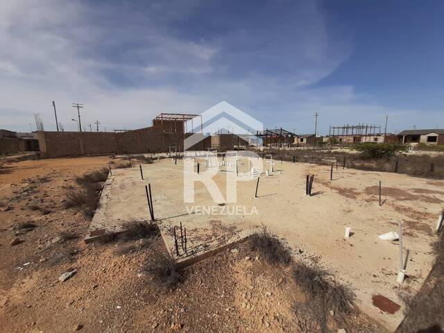 #SGT-095 - Terreno para Venta en Punto Fijo - I