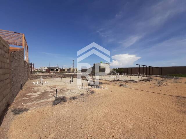 #SGT-094 - Terreno para Venta en Punto Fijo - I