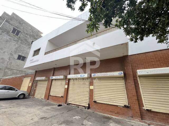 #SGE-035 - Edificio comercial para Venta en Punto Fijo - I