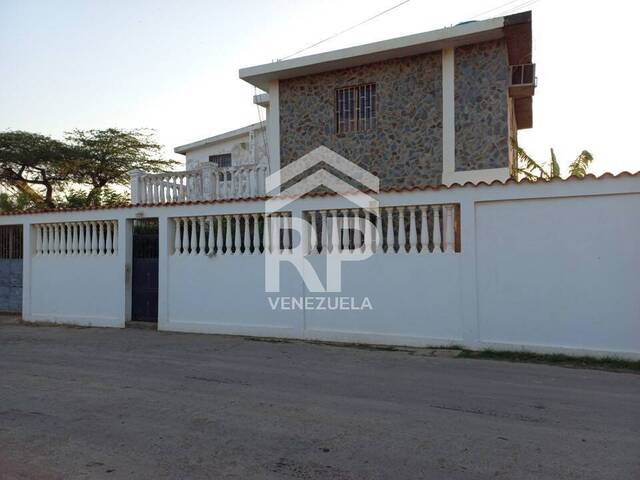 Venta en Santa Elena - Punto Fijo