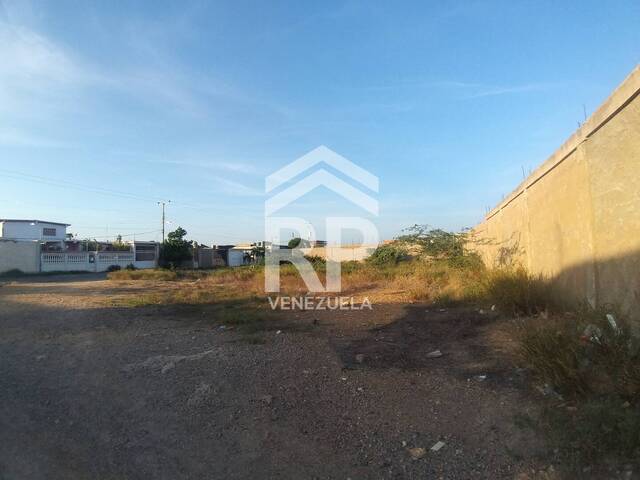 #SGT-140 - Terreno para construcción para Venta en Punto Fijo - I