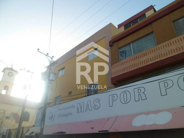 #SGE-017 - Edificio comercial para Venta en Punto Fijo - I