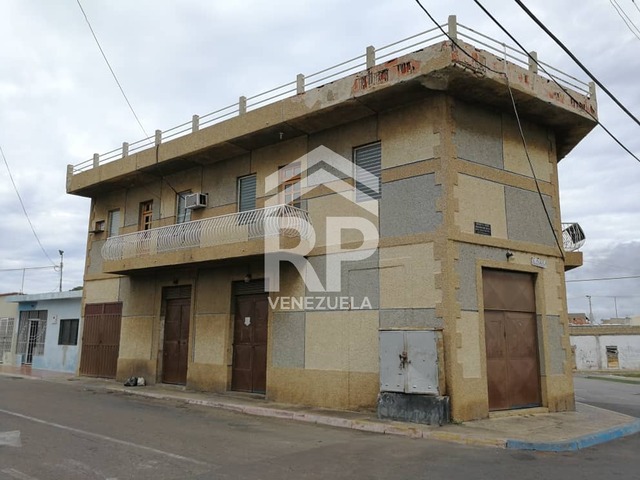 #SGE-037 - Edificio para Venta en Punto Fijo - I