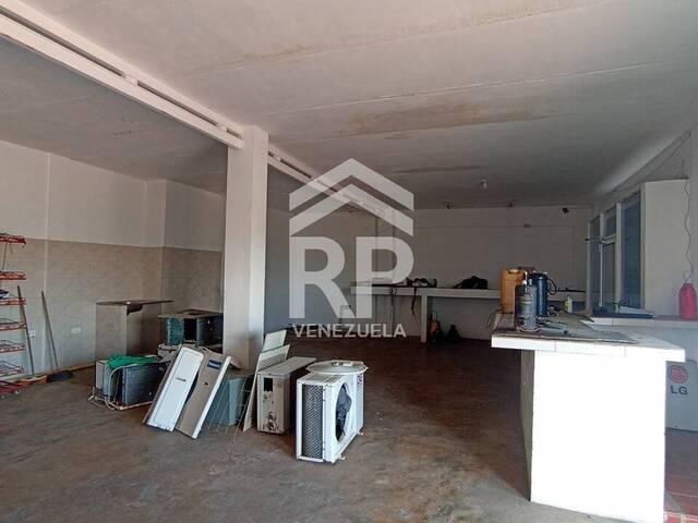 Edificio comercial para Venta en Punto Fijo - 5