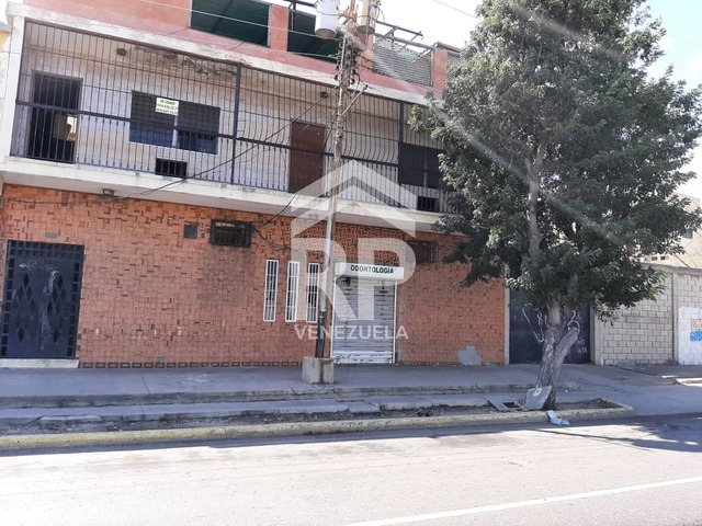 #SGE-018 - Edificio comercial para Venta en Punto Fijo - I