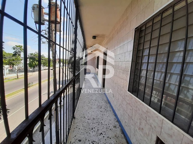 #SGE-018 - Edificio comercial para Venta en Punto Fijo - I