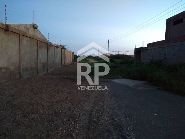 #SGT-052 - Terreno para Venta en Punto Fijo - I