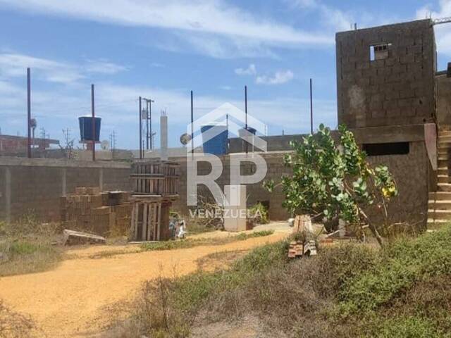 #SGT-085 - Terreno para Venta en Punto Fijo - I