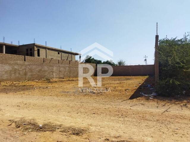 #SGT-083 - Terreno para Venta en Punto Fijo - I