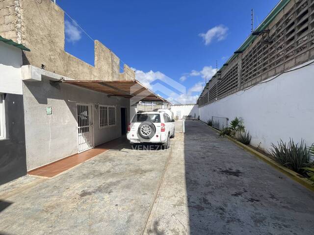 Galpón para Venta en Punto Fijo - 4