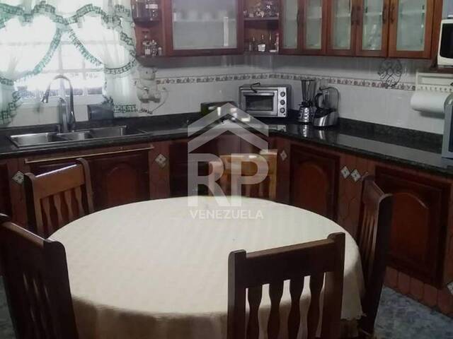 #SGC-186 - Casa para Venta en Punto Fijo - I