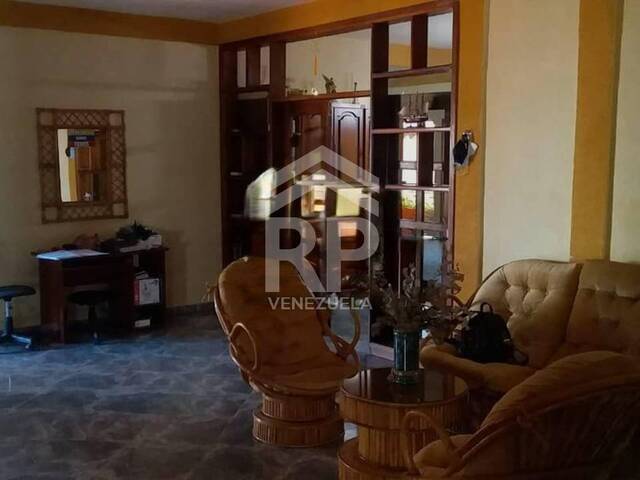 Casa para Venta en Punto Fijo - 5