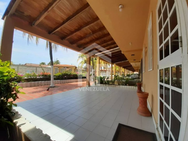 #SGC-416 - Casa para Venta en Tucacas - I