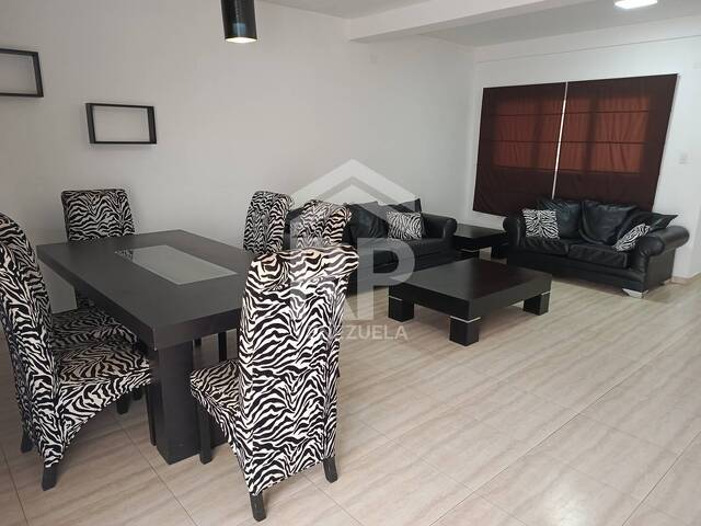 Townhouse para Alquiler en Punto Fijo - 4