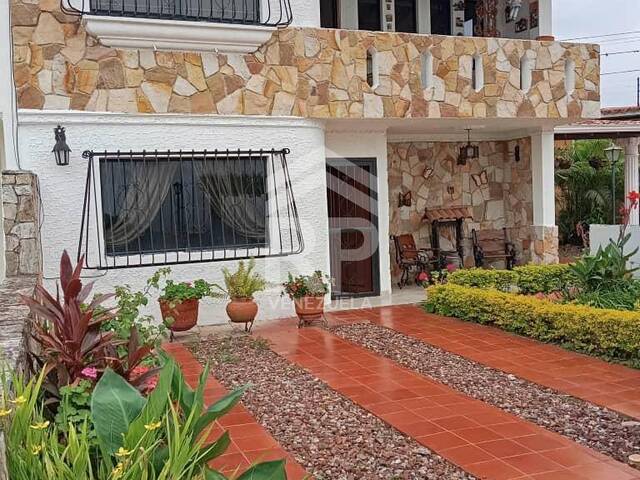 #COC-005 - Casa para Venta en San Cristóbal - S