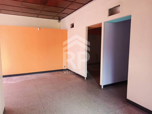 #SGL-135 - Oficina para Venta en Punto Fijo - I