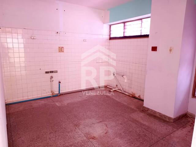 #SGL-135 - Oficina para Venta en Punto Fijo - I