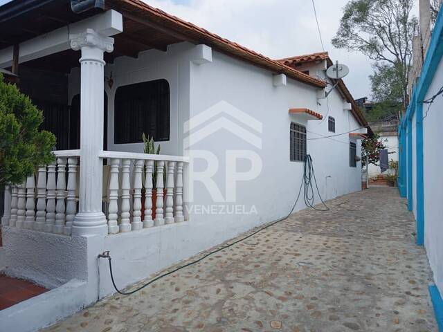 #COC-008 - Casa para Venta en San Cristóbal - S