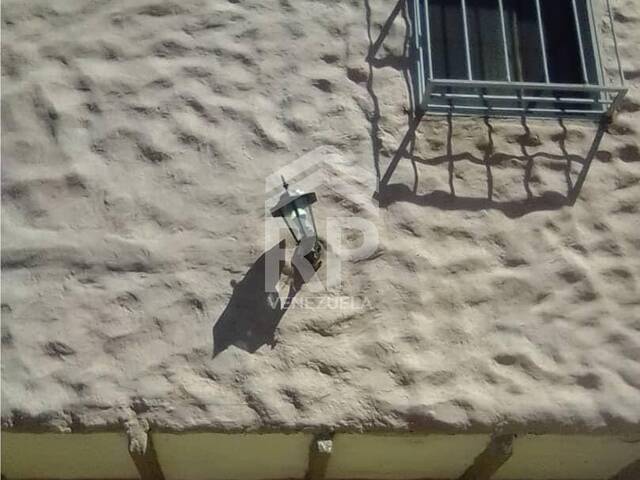 #CGC-002 - Casa para Venta en Caracas - A