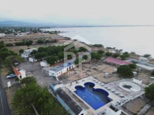 #SGFC-027 - Hotel para Venta en La Vela de Coro - I