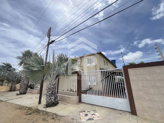#SGC-456 - Casa de dos o más pisos para Venta en Falcón - I