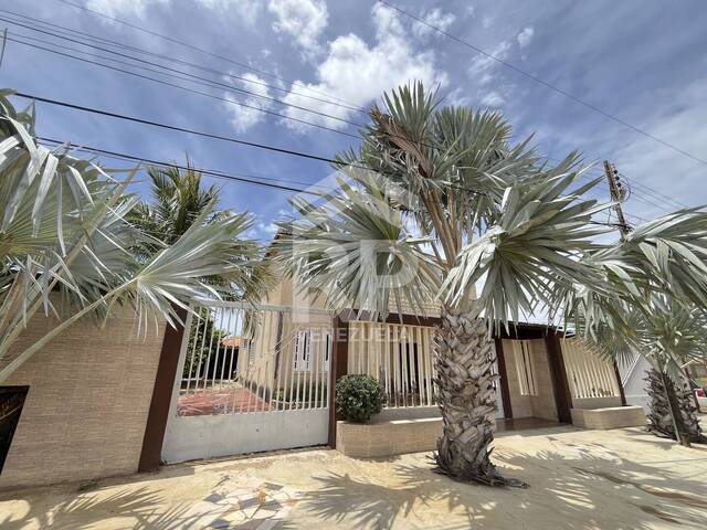 Casa de dos o más pisos para Venta en Falcón - 4