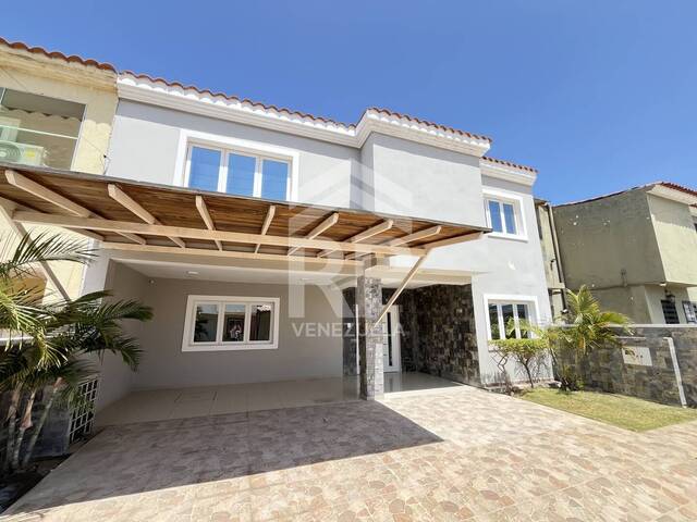 #SGC-457 - Townhouse para Venta en Punto Fijo - I
