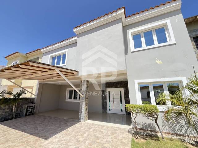 #SGC-457 - Townhouse para Venta en Punto Fijo - I