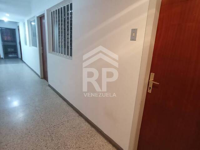 #1296 - Casa para Alquiler en Barquisimeto - K
