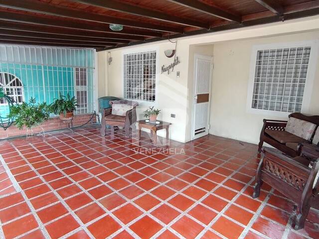 #1297 - Casa para Venta en Cabudare - K