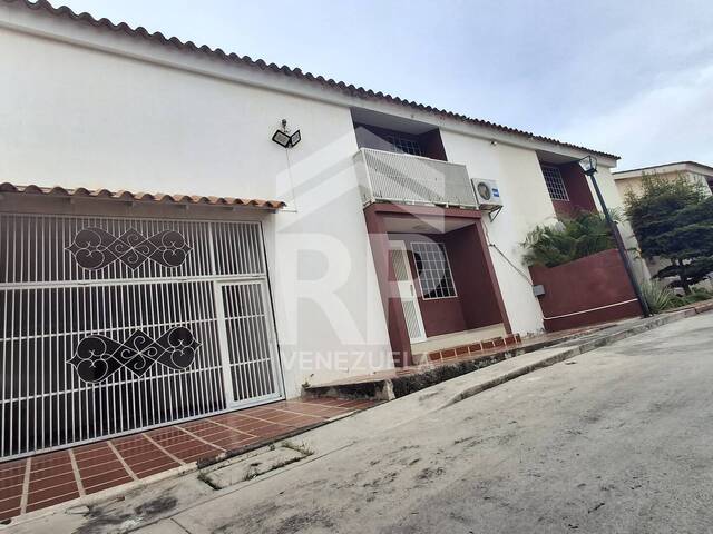#CRC-007 - Casa para Venta en Cabudare - K