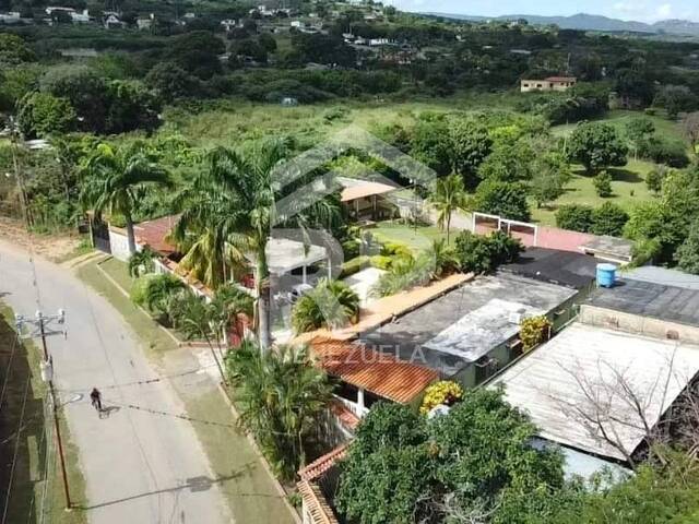 #CRF-001 - Granja  Finca para Venta en Cabudare - K