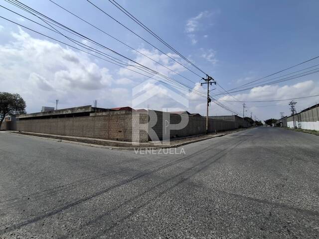 #CRG-001 - Galpón para Venta en Barquisimeto - K