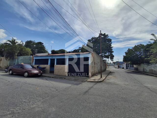 #CRC-008 - Casa para Venta en Barquisimeto - K