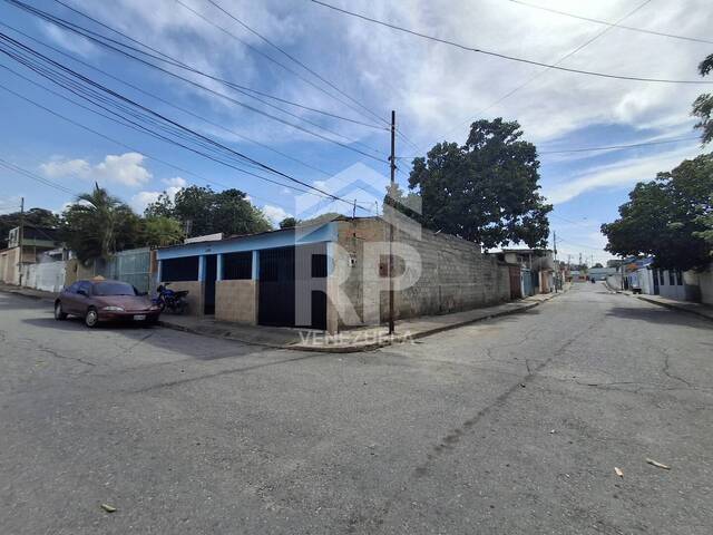 #CRC-008 - Casa para Venta en Barquisimeto - K