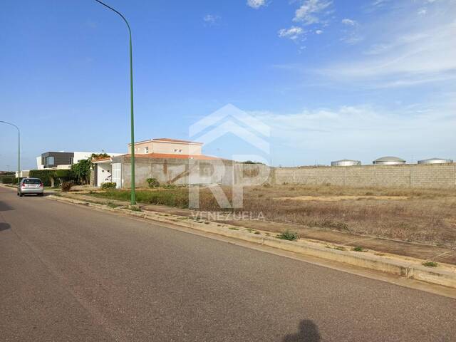Área para Venta en Punto Fijo - 2