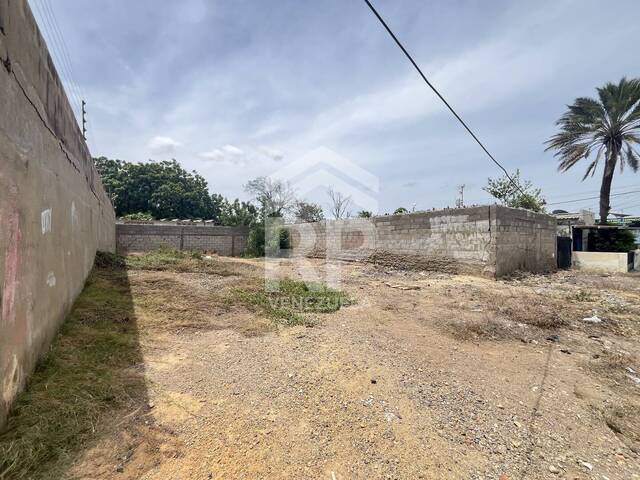 #SGT-162 - Terreno para construcción para Venta en Punto Fijo - I