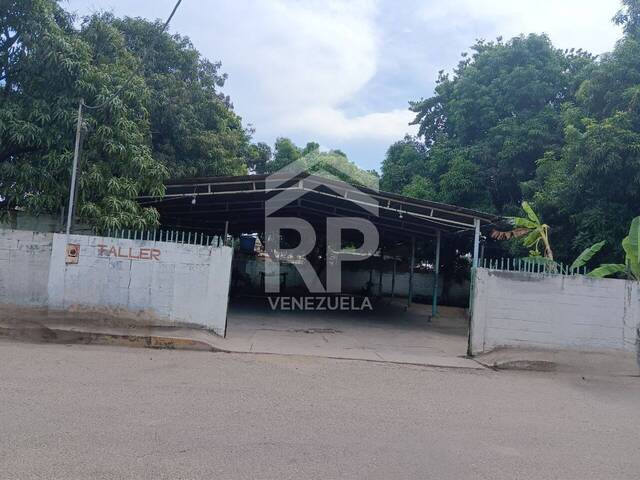 #PLG-004 - Galpón para Alquiler en Maracaibo - V
