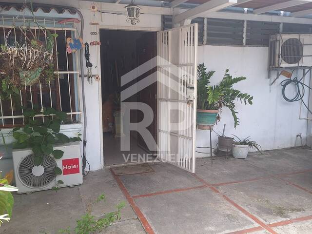 #CRC-015 - Casa para Venta en Barquisimeto - K