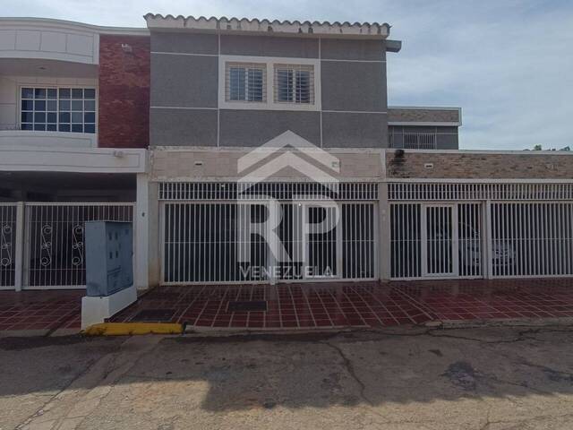 #PLC-020 - Casa para Venta en Maracaibo - V