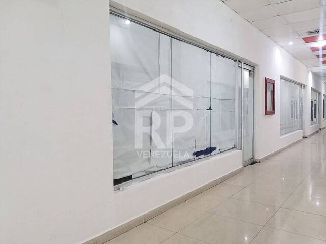 #SGL-144 - Local para Venta en Punto Fijo - I
