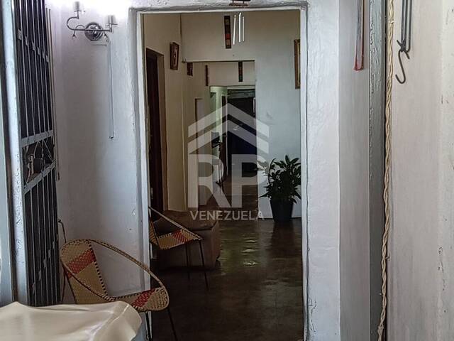 #CRC-017 - Casa para Venta en Barquisimeto - K