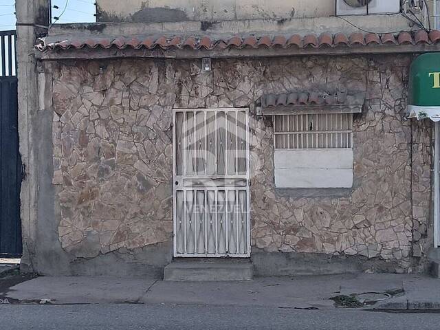 #CRC-018 - Casa para Venta en Barquisimeto - K
