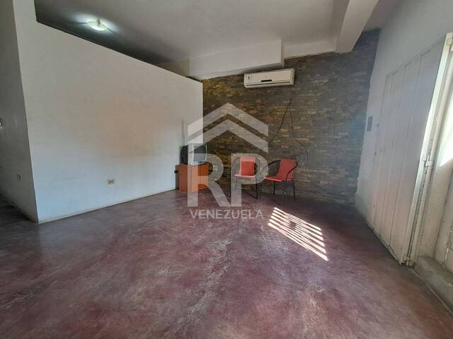 #CRC-018 - Casa para Venta en Barquisimeto - K