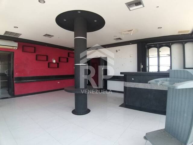 #SGE-042 - Hotel para Venta en Punto Fijo - I