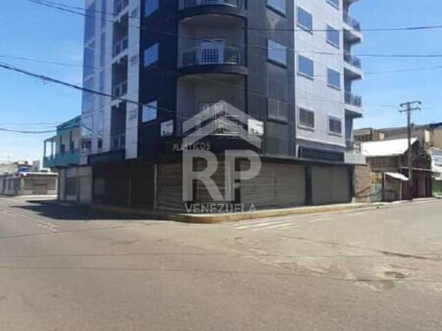 #SGE-042 - Hotel para Venta en Punto Fijo - I